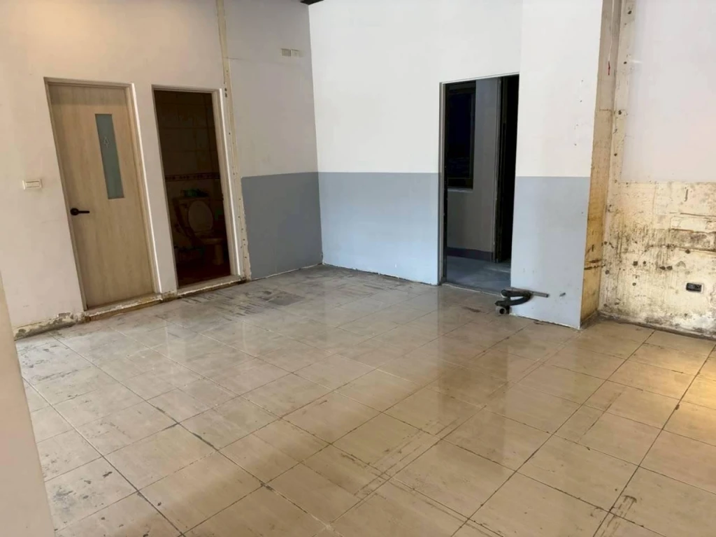 店面木地板拆除施工中施工後
