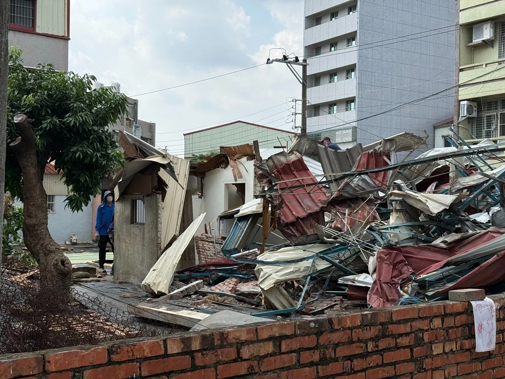 鐵皮屋拆除夷為平地