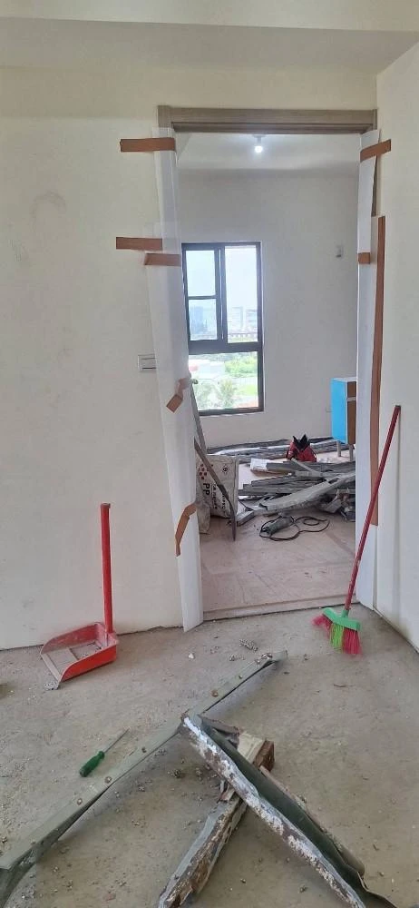 新大樓局部牆面打除、塑膠地板拆除施工前、中、後