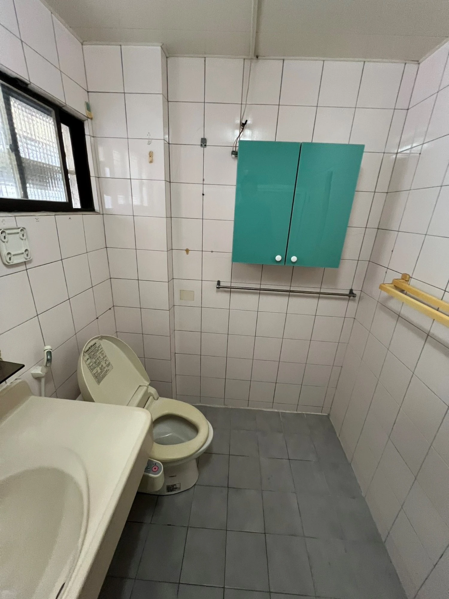 透天住宅局部裝潢拆除、局部牆面.廁所打除施工前、中、後