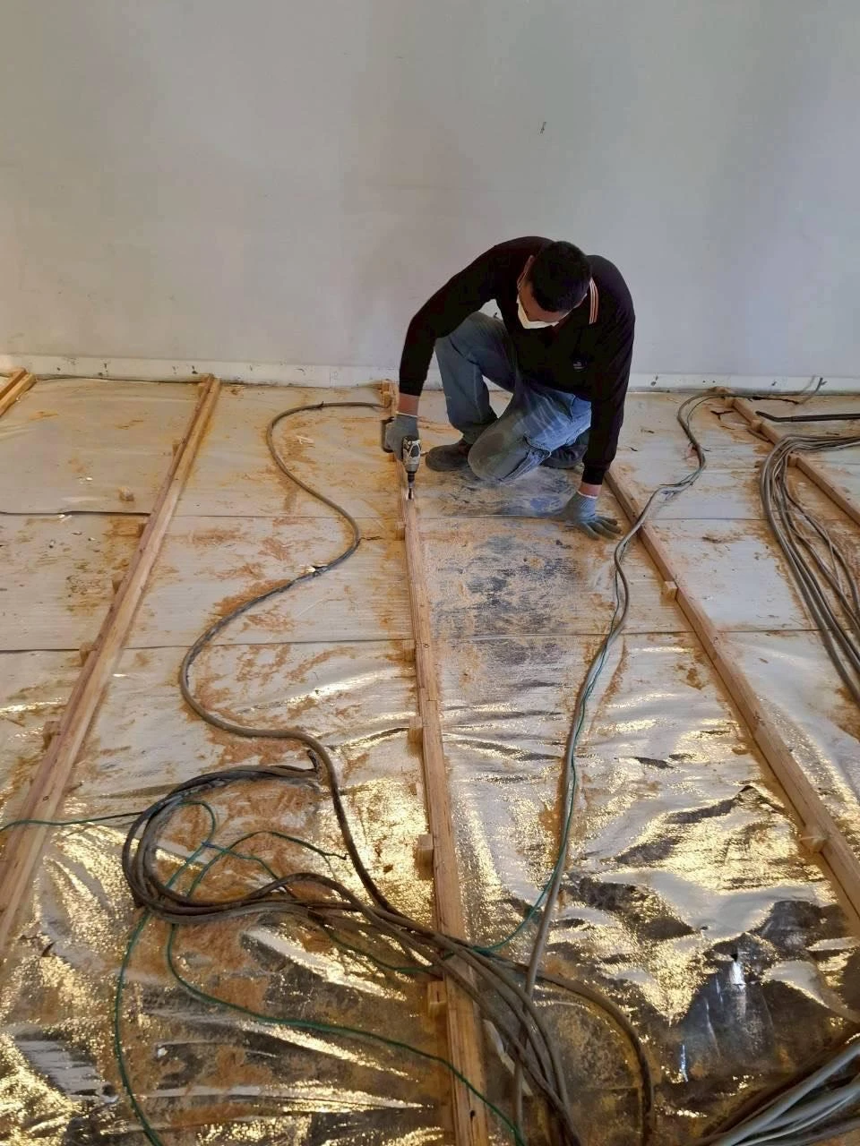 店面木地板拆除施工中施工後