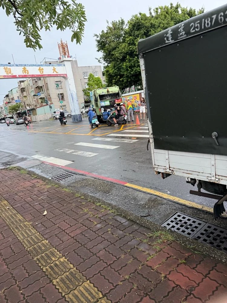 老屋拆除夷為平地施工前、中、後