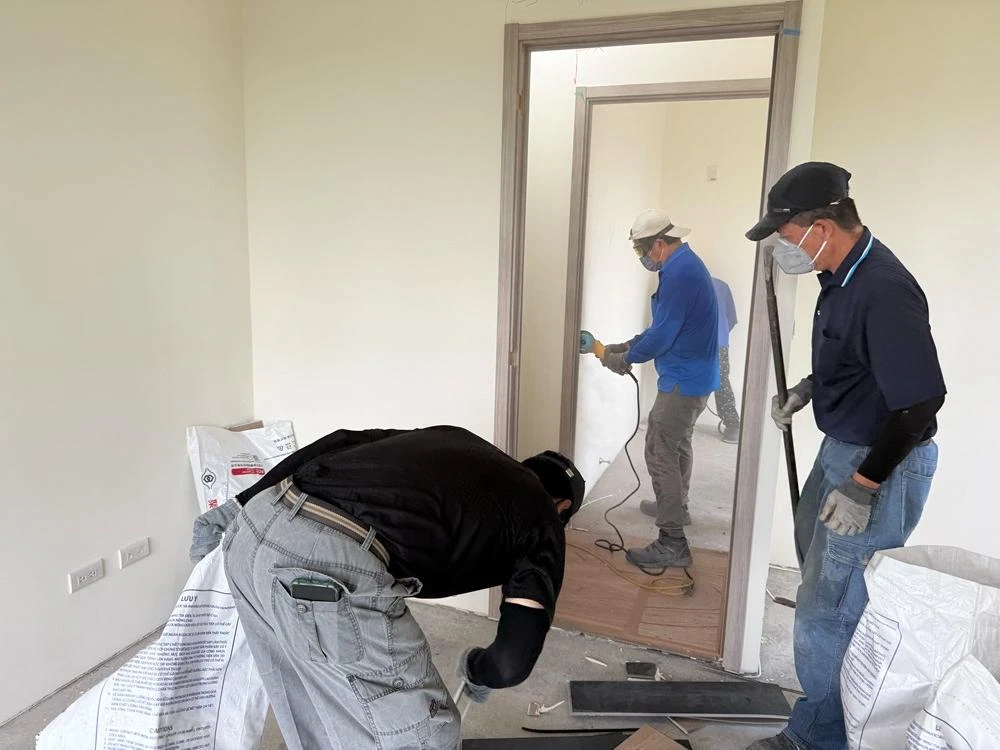 新大樓局部牆面打除、塑膠地板拆除施工前、中、後