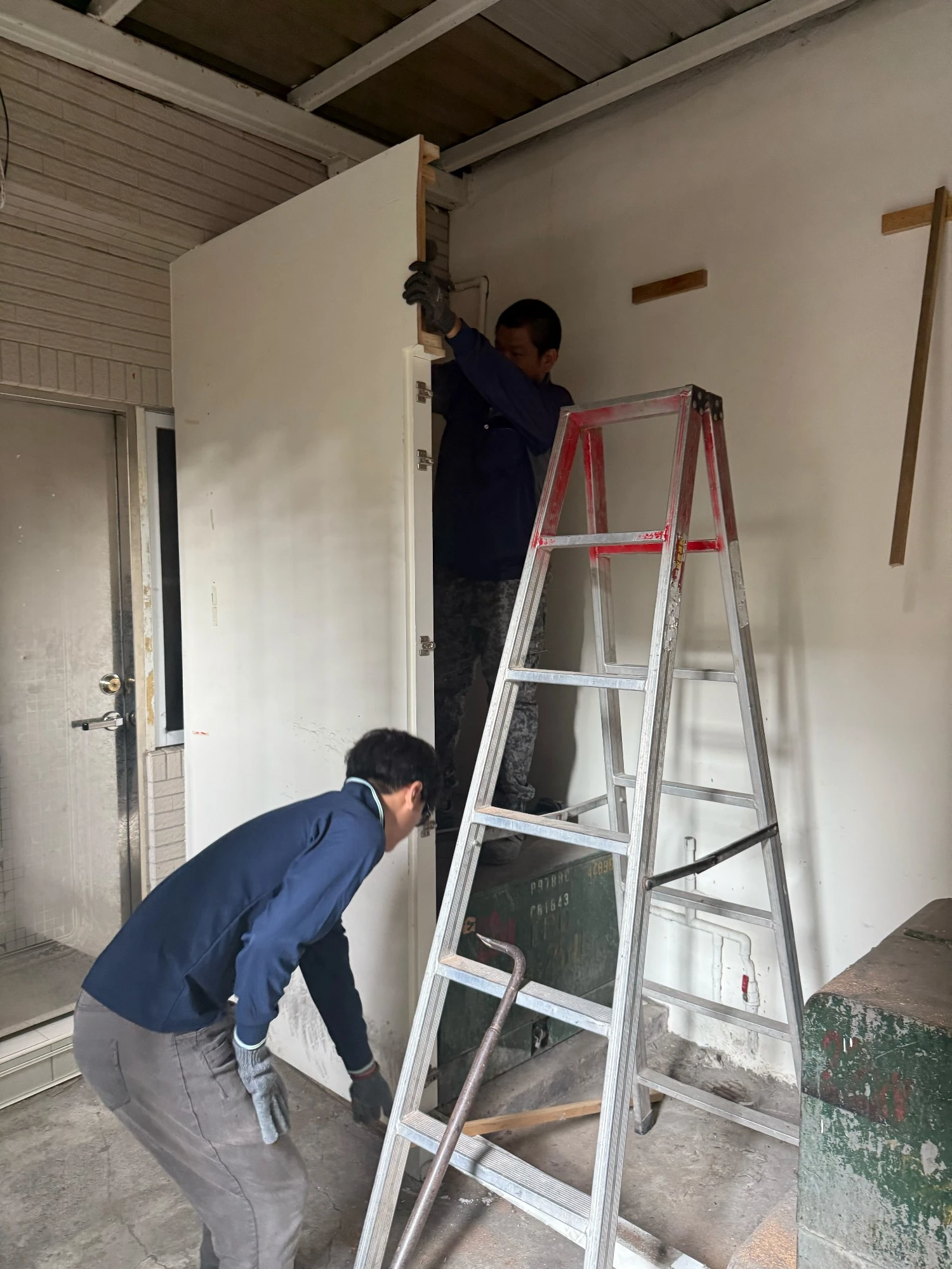鐵皮拆除夷為平地施工前、中、後