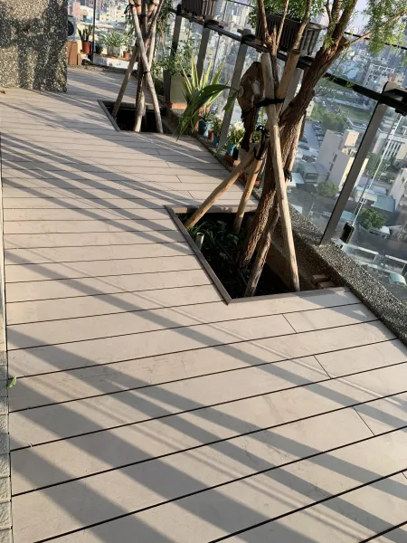 陽台適合什麼地板？陽台塑木地板施工/庭園景觀地板/庭園景觀地板施工/台中塑木景觀工程/台中塑木牆板/台中塑木格柵施工