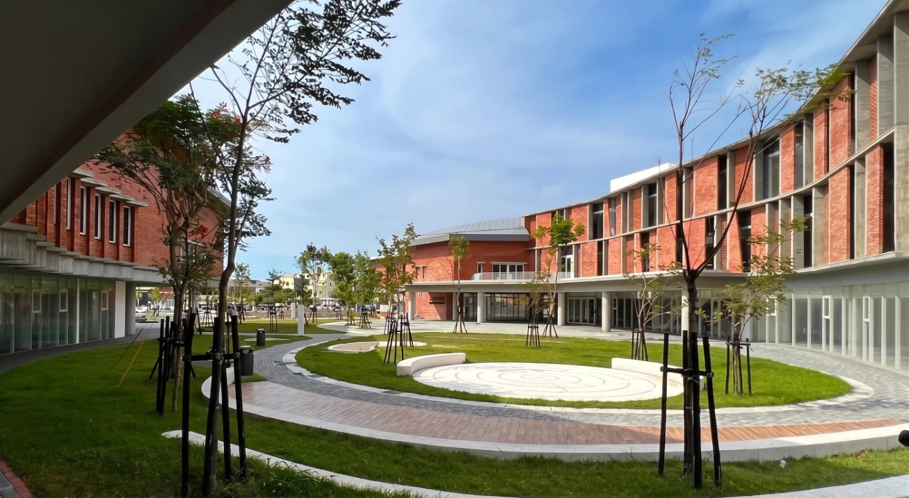 雲林縣麥寮社教園區 MAILIAO COMMUNITY EDUCATION CENTER